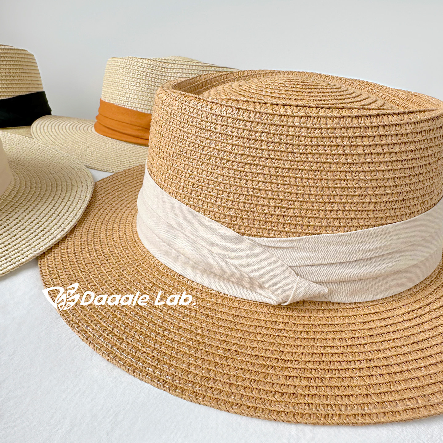 Daaaleˇ赫本的法式优雅 cleanfit南法老钱风平顶小礼帽波嘻草帽