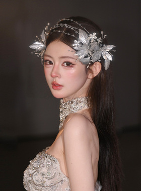新款新娘发饰高级银灰色羽毛凝珠串珠仙气减龄婚纱敬酒服时尚配饰