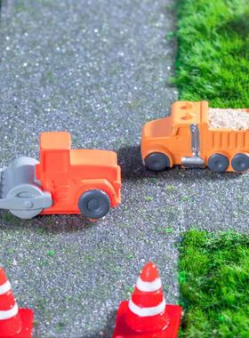 微景观施工挖机工程车造景摆件