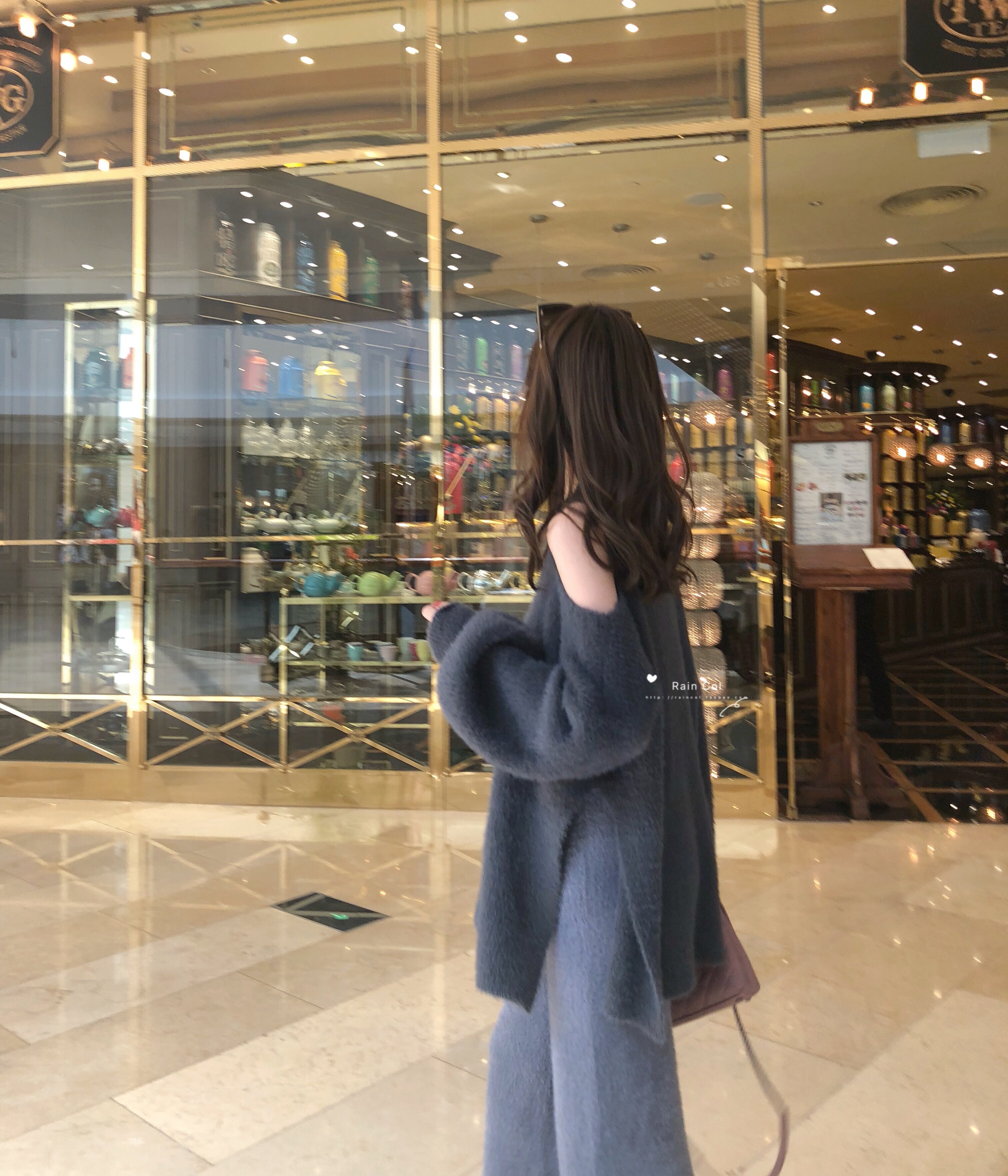 漏单肩开叉毛绒绒不掉毛仿貂绒毛衣 店主服务很特别 Col Rain 漏单肩开叉毛绒绒不掉毛仿貂绒毛衣 店主服务很特别 Col Rain