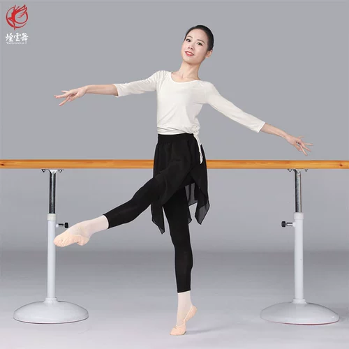 Современные штаны, современная юбка, спортивная одежда