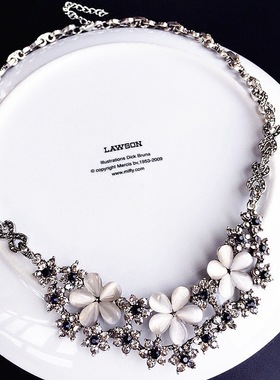 项链轻奢风梳妆台耳环软装饰品