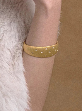 璀璨逐光手工拉丝贵妃镯四芒星金珠镶嵌