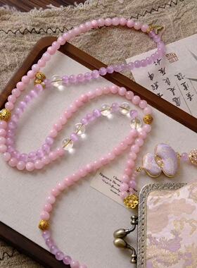 2025新中式国风复古粉色国风斜挎小包包葫芦流苏吊坠粉玉髓石背链