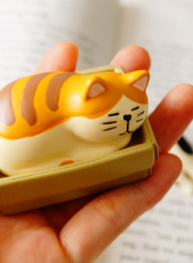 日式风睡颜虎纹猫咪回形针小摆件