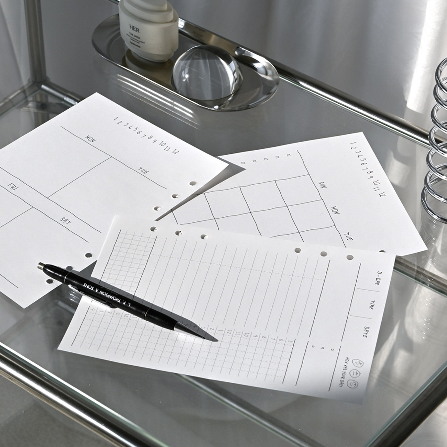 韩国monolike黑白简约A5内页6孔活页本ins周月日计划时间轴日程纸,淘宝优惠券,粉丝福利购,淘宝优惠卷