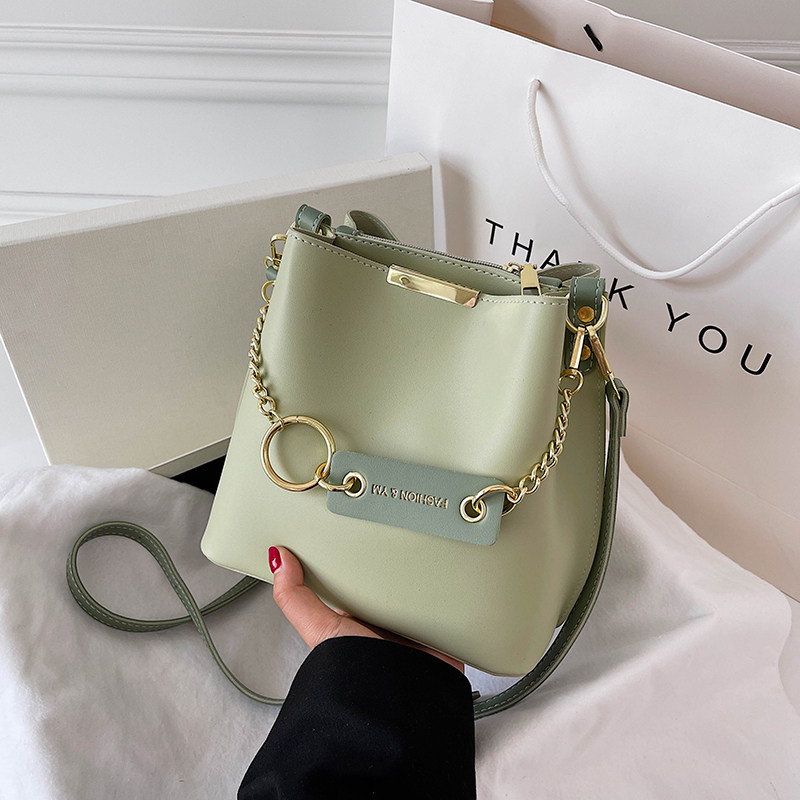 通勤小包包女2025春夏新款潮高级感时尚斜挎包小众软皮单肩水桶包,淘宝优惠券,粉丝福利购,淘宝优惠卷