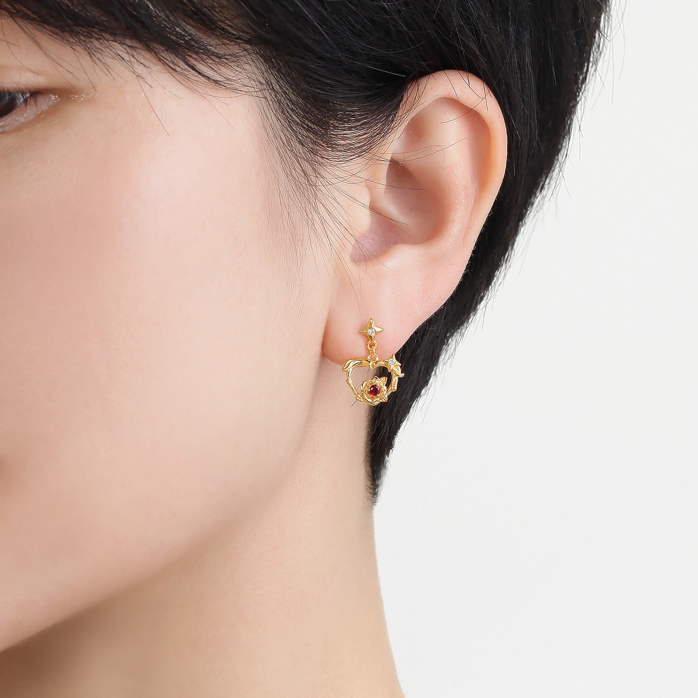 明牌珠宝心动信号5G黄金耳饰 足金锆石镶嵌镂空玫瑰耳钉AFH0503,淘宝优惠券,粉丝福利购,淘宝优惠卷