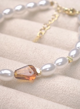 小众设计米粒珍珠手链女高级感虎眼石可调节手绳气质时尚百搭饰品