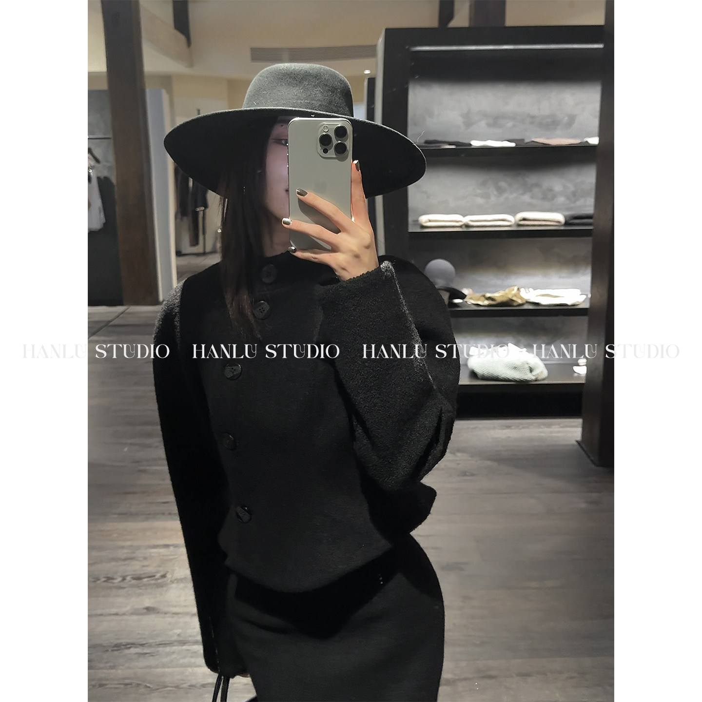 HanLu studio原创廓型袖不规则立裁秋冬收腰短款黑色绵羊毛外套女,淘宝优惠券,粉丝福利购,淘宝优惠卷