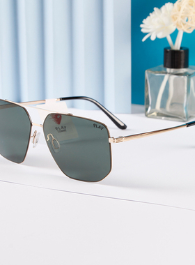 PLAYCOMME偏光防紫外男开车墨镜