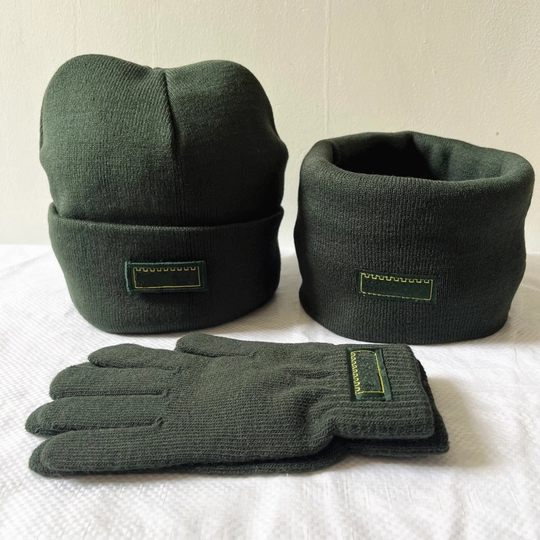 Black cold-proof three-piece set of warm knitted hat, thickened neck scarf, cold-proof mask, winter training gloves