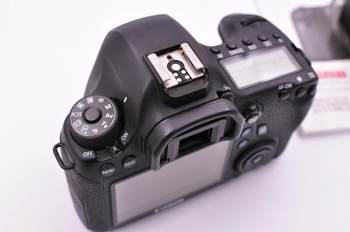 ກ້ອງ Canon 6D Full Frame DSLR