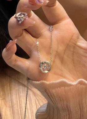 灵动莫比乌斯三秒心动项链女轻奢小众设计高级感ins风锁骨链饰品