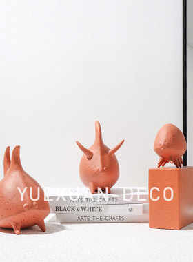 粤萱简约现代风格树脂鱼形摆件样板间售楼处酒店大厅家庭客厅软装