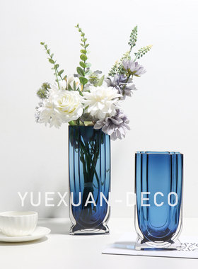 粤萱简约现代风格创意蓝色玻璃花器样板间售楼处酒店玄关客厅软装