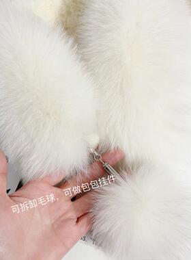 可脱卸大毛球磁吸双面狐狸毛围巾