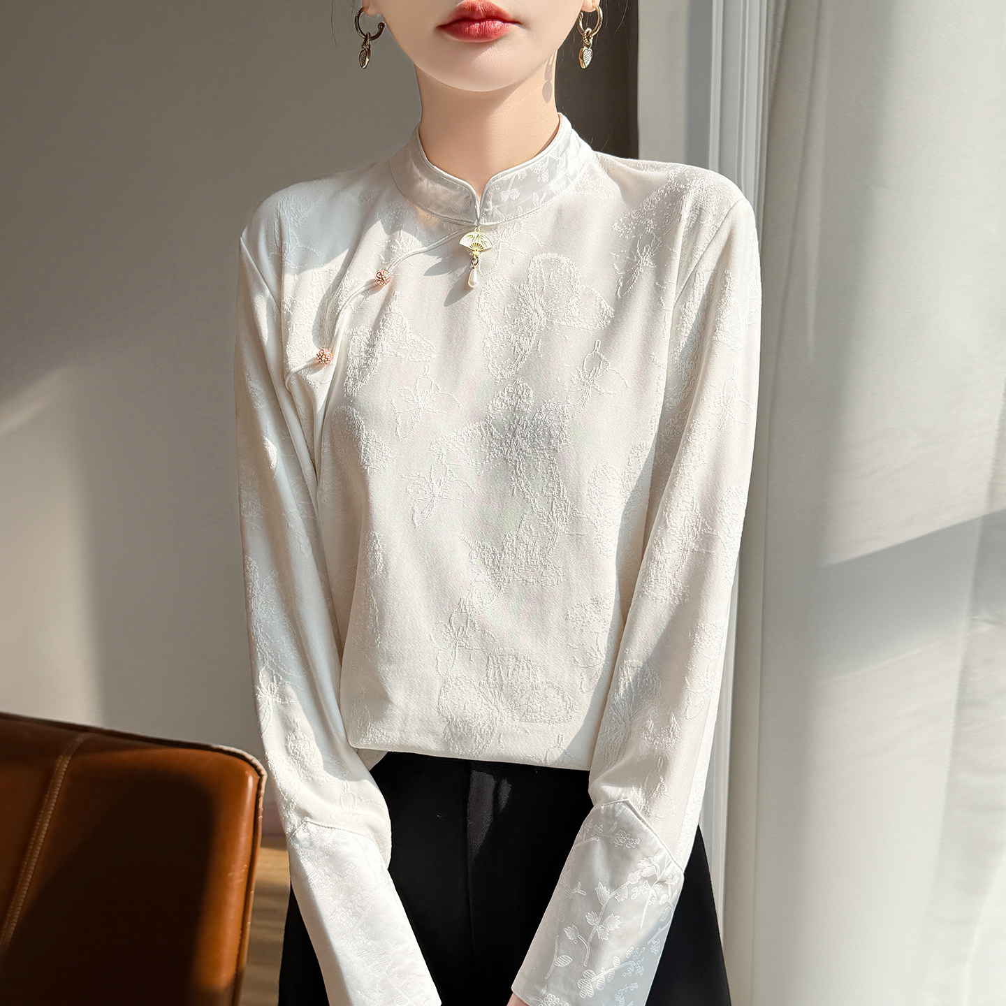 2026秋冬新款新中式国风立领提花上衣时尚百搭气质女内搭打底衫,淘宝优惠券,粉丝福利购,淘宝优惠卷