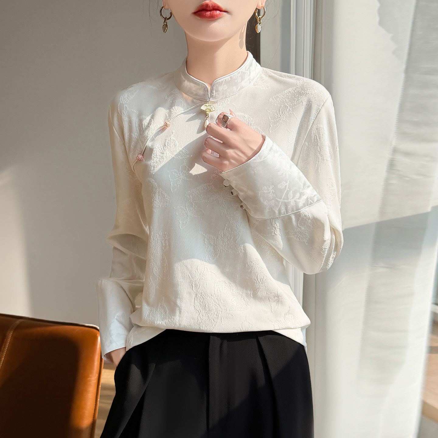 2026秋冬新款新中式国风立领提花上衣时尚百搭气质女内搭打底衫,淘宝优惠券,粉丝福利购,淘宝优惠卷