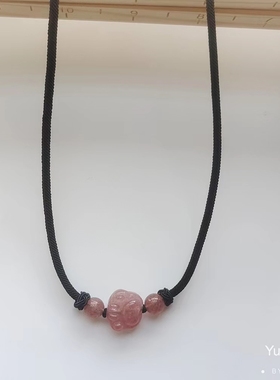 草莓晶猫抓招桃花项链