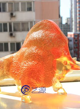 琉璃商务礼品朋友升迁刻字拓荒牛