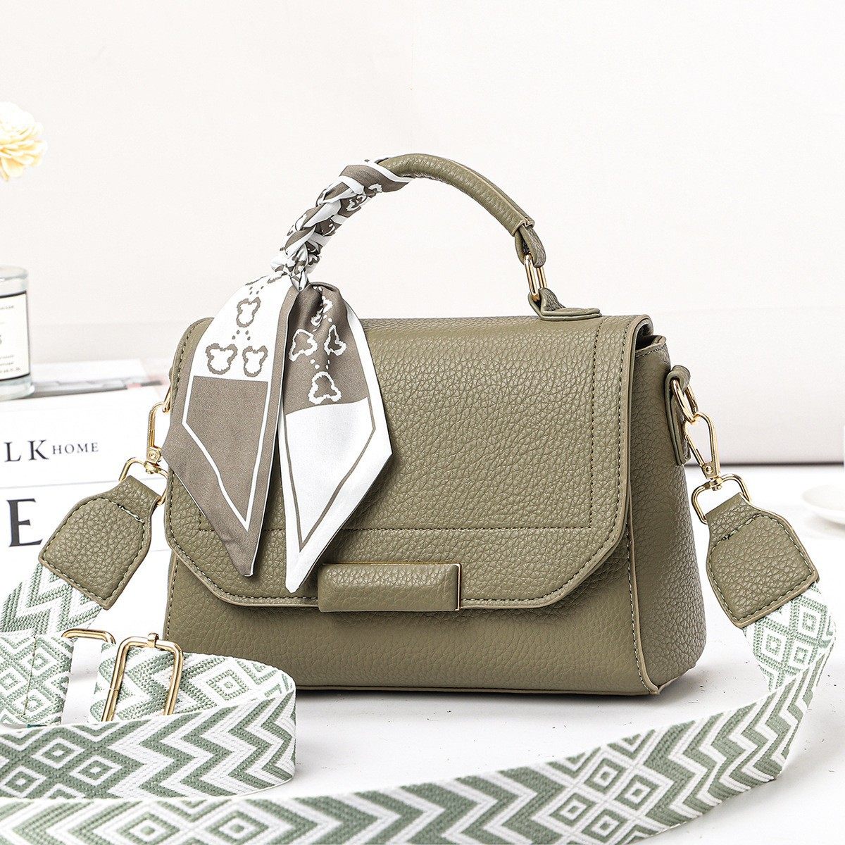 【英伦玛莉】包包女2024春季新款单肩小包潮流时尚手提斜挎伴娘包,淘宝优惠券,粉丝福利购,淘宝优惠卷