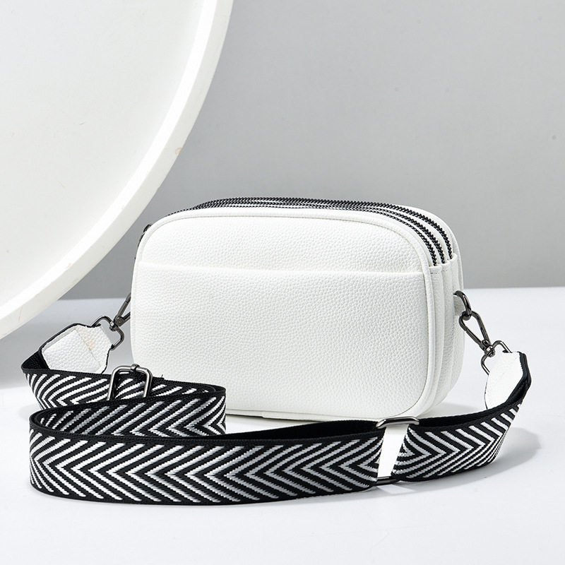 女2024冬季新款大容量多层软皮宽肩带单肩中年妈妈包斜挎小包时尚,淘宝优惠券,粉丝福利购,淘宝优惠卷