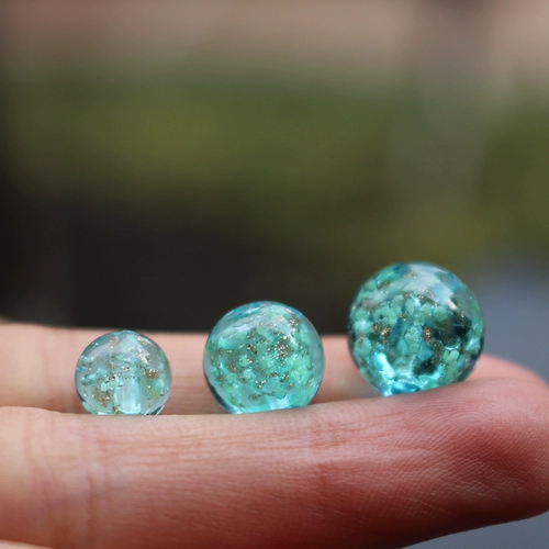 Розовые глазурные бусины в японском стиле