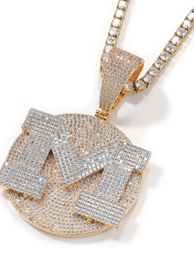 定制铜镶锆石圆底板大字母吊坠