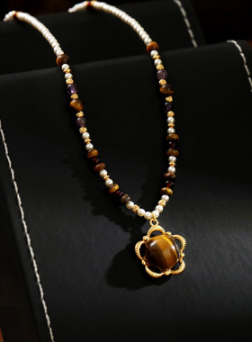 新年天然虎眼石花朵吊坠金属串珠项链女美拉德秋冬高级感毛衣链款