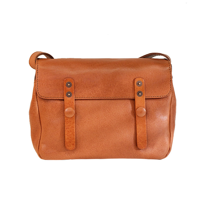 葱木 宝藏搭配！质感植鞣牛皮山系通勤复古邮差包女款 斜挎小方包,淘宝优惠券,粉丝福利购,淘宝优惠卷