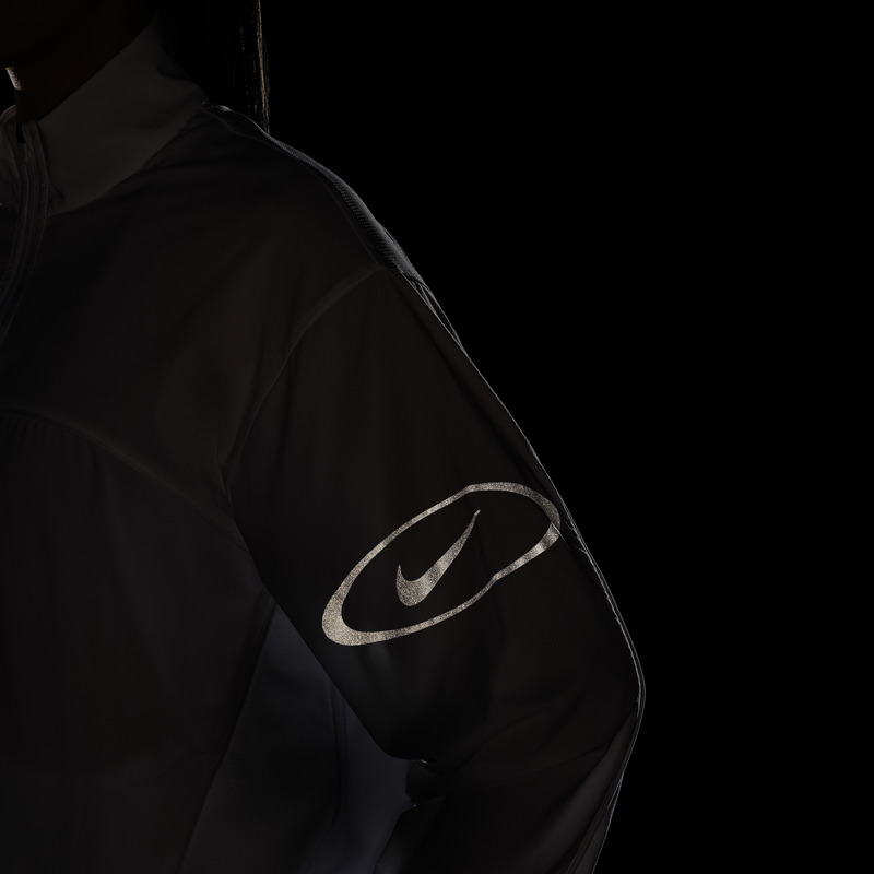 耐克女子宽松轻薄跑步夹克防晒反光运动拉链口袋外套NIKE FV6414,淘宝优惠券,粉丝福利购,淘宝优惠卷