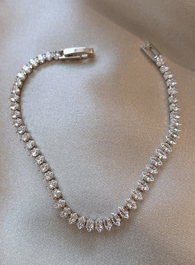 欧美轻奢镶钻锆石手链女网红时尚ins个性手环小众百搭新款手饰