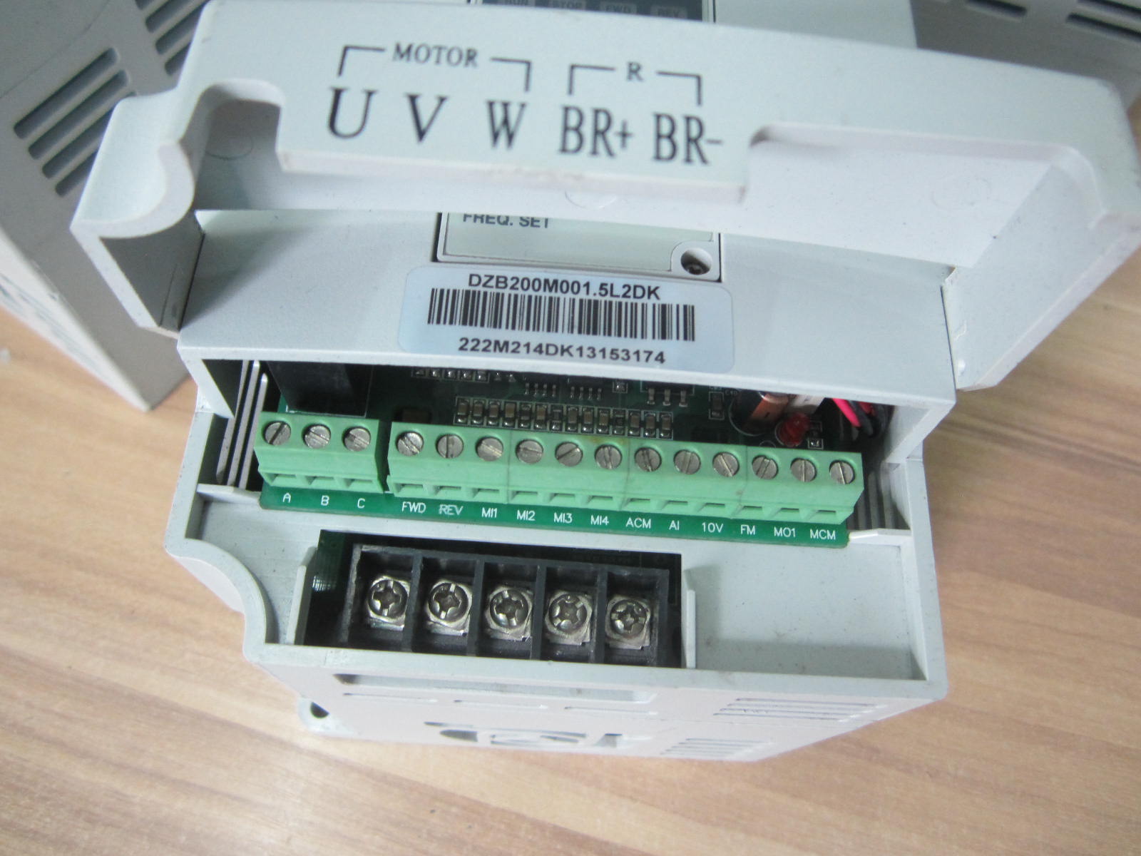 DZB200M001.5L2DK 富凌 雕刻机主轴变频器 维修 修东莞寮步 议价 - 图2