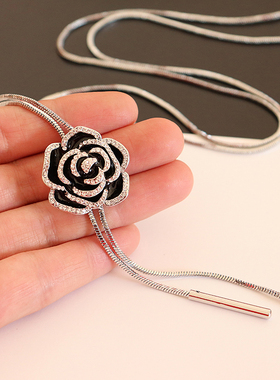 高级感山茶花项链锁骨链女 时尚百搭配饰闪钻手环手链 二件套饰品