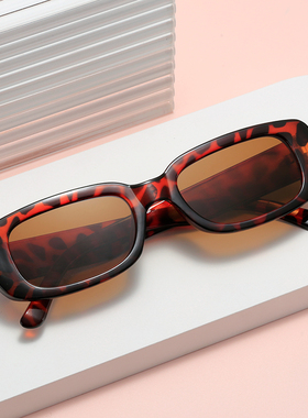 2025年新款复古小方框太阳镜