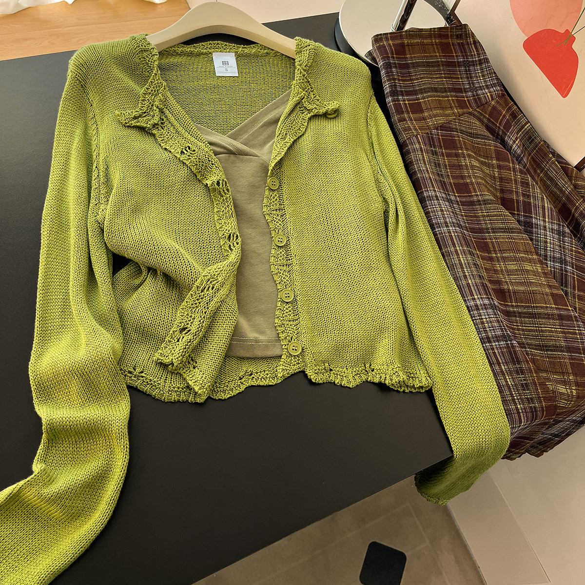 古早味辣妹！绿色针织开衫叠穿吊带背心波点丝巾格子半身裙女套装,淘宝优惠券,粉丝福利购,淘宝优惠卷