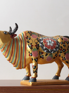 唐三彩陶瓷鎏金彩绘牛家居酒店摆件