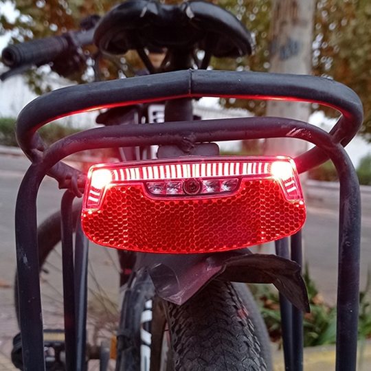 自行车单车山地车尾灯后尾货架安装LED警示灯夜骑装备配件
