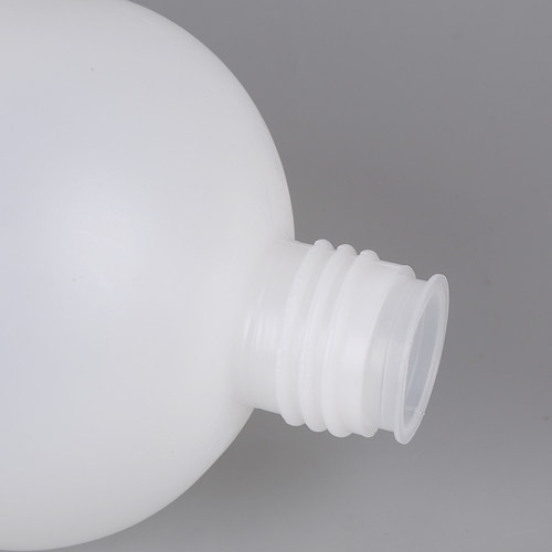 500/1000/2000ml内盖小口瓶半透明塑料分装瓶pe带刻度液体试剂瓶 - 图0