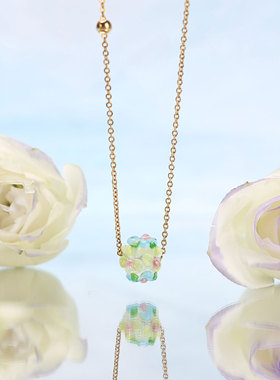 花飞镜法式LOVE琉璃花瓣叠戴项链