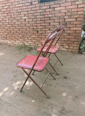 80年代怀旧老物件铁架折叠椅子民俗复古折叠凳子装饰摆件影视道具