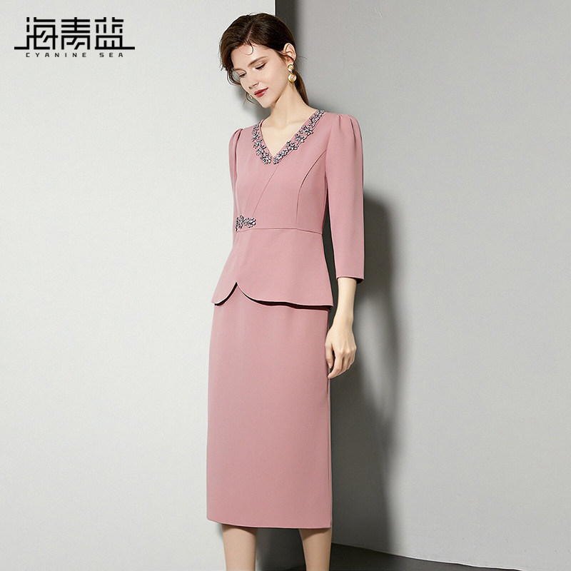 海青蓝 红色连衣裙女2025新款冬时尚气质镶钻v领设计感女装裙子,淘宝优惠券,粉丝福利购,淘宝优惠卷