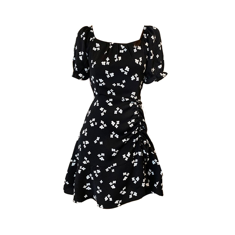  伊自尚服饰连衣裙