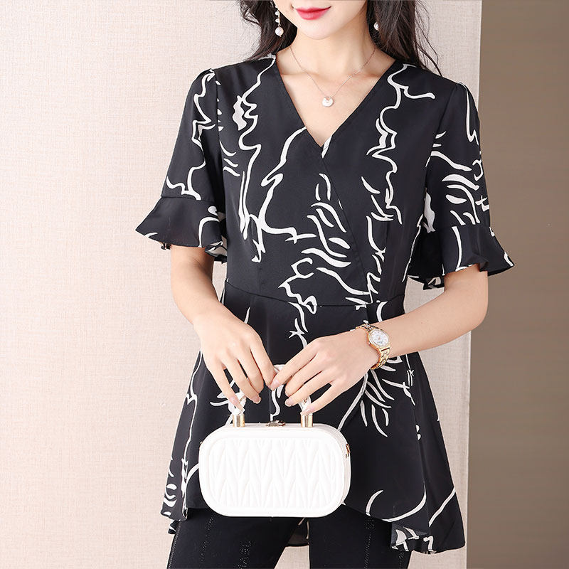  伊自尚服饰衬衫