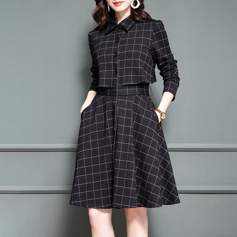  伊自尚服饰大码女装