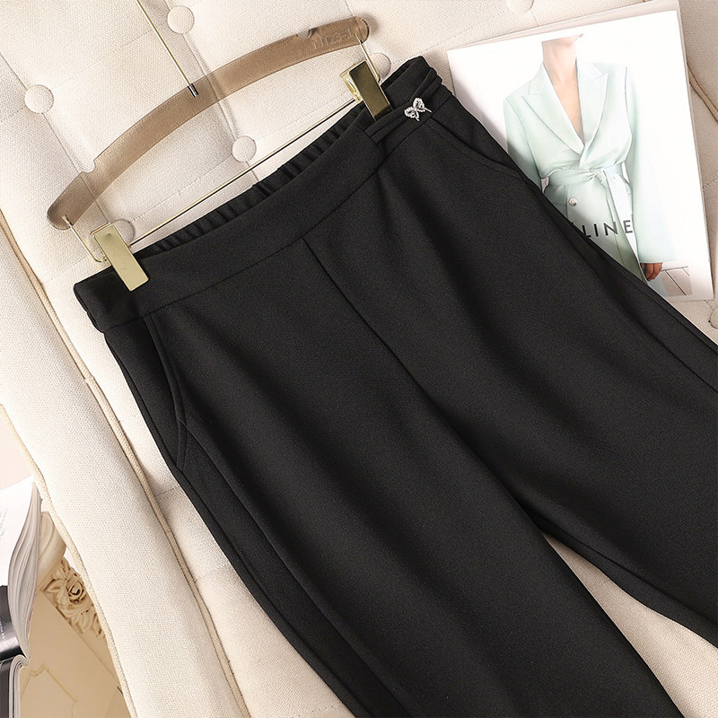  伊自尚服饰休闲裤