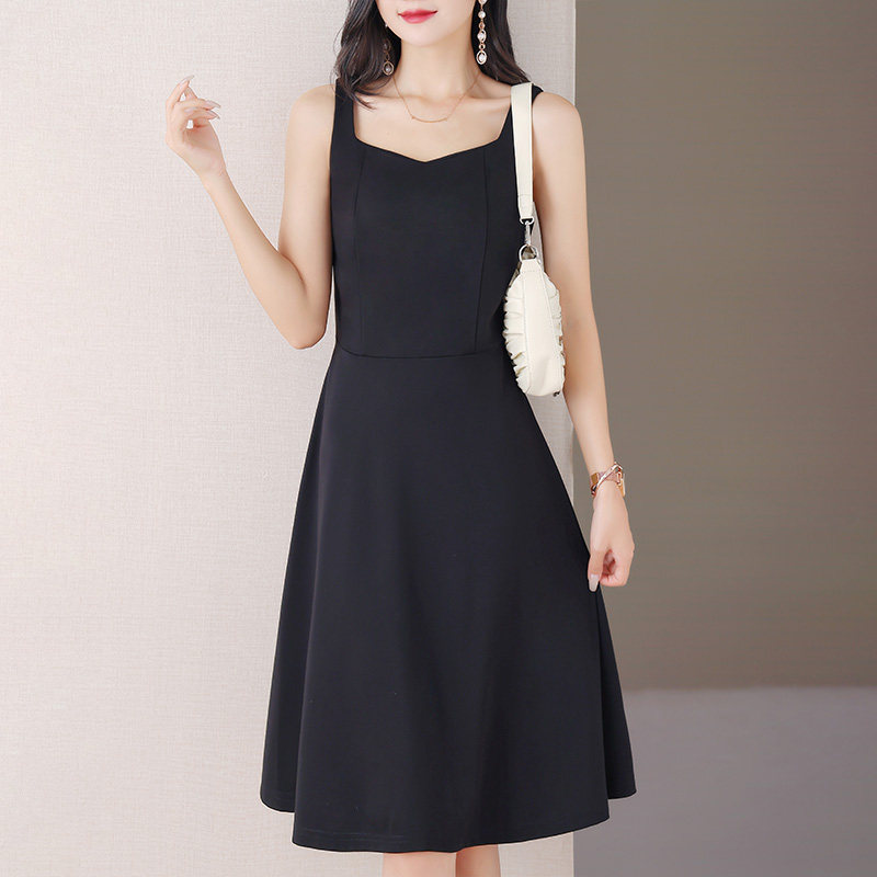  伊自尚服饰大码女装