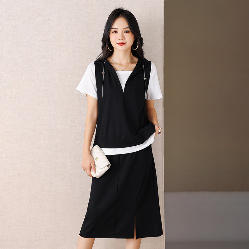  伊自尚服饰大码套装