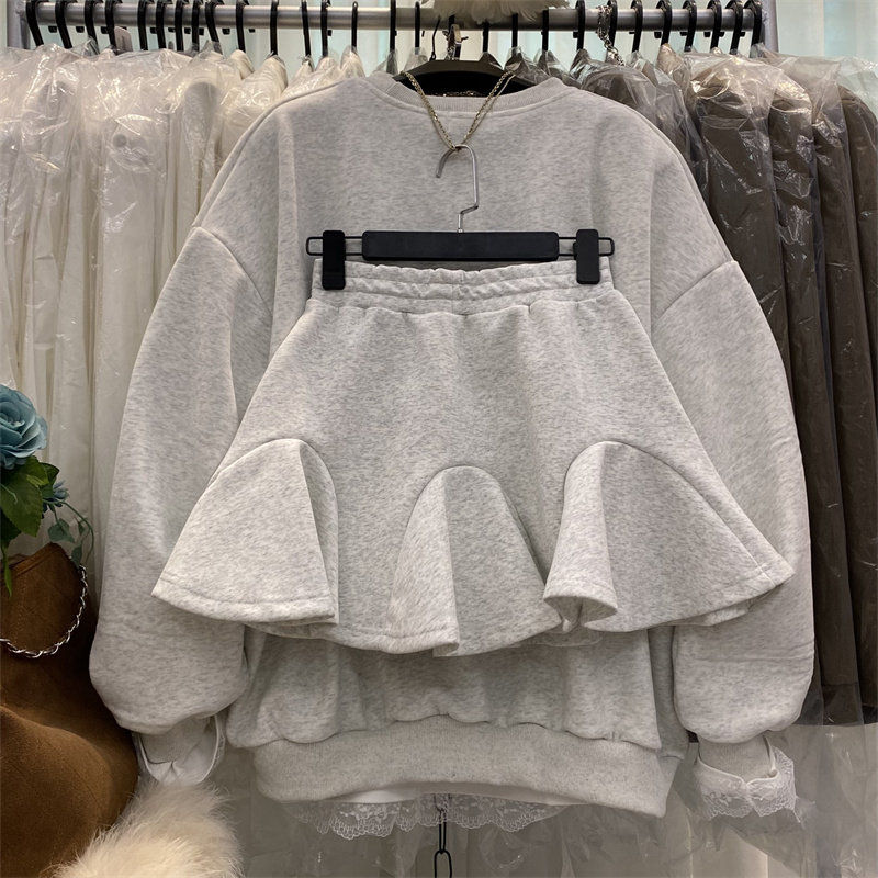 韩国东大门圆领chic港风婴儿绒卫衣短裙套装A字鱼尾半身裙两件套,淘宝优惠券,粉丝福利购,淘宝优惠卷